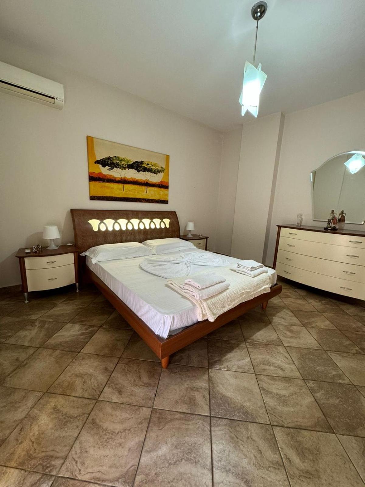 Sol Central Apartament Durres Exterior photo