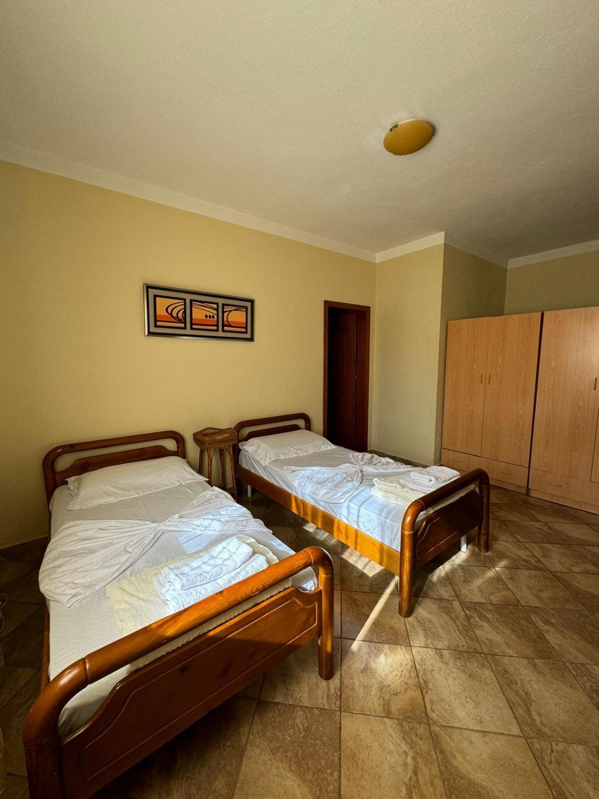 Sol Central Apartament Durres Exterior photo